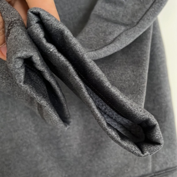 Under Armour pullover size youth medium - Picture 4 of 7